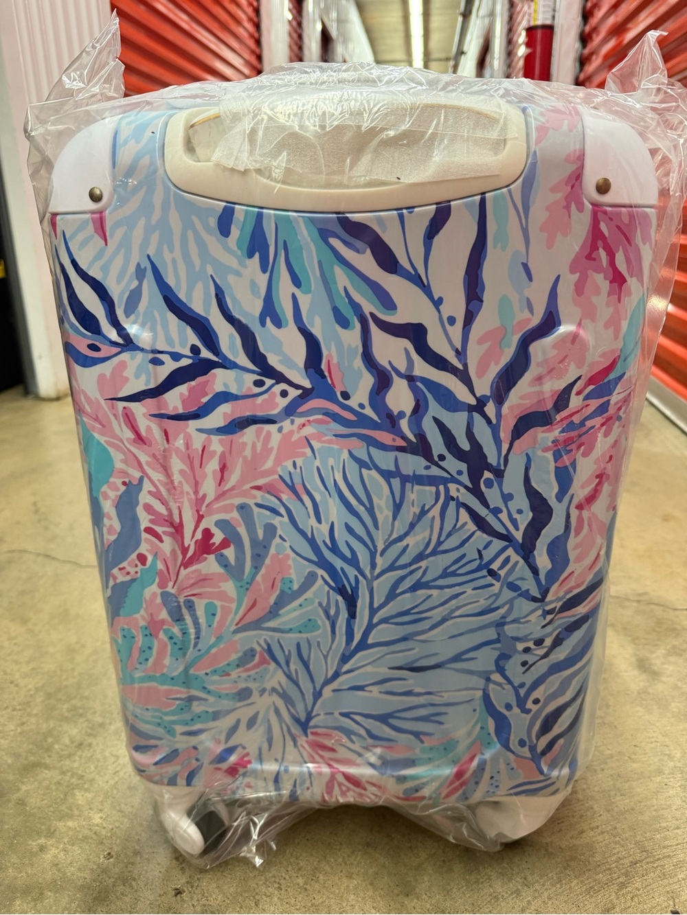 Lilly Pulitzer Rolling Hard Top Carry-On Suitcase - Picture 3 of 5